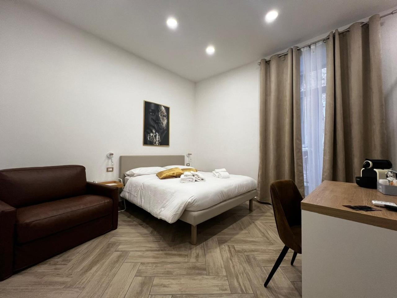 Dimora Dei Decumani Bed & Breakfast Naples Exterior photo